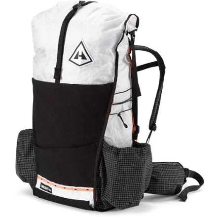 Hyperlite Mountain Gear Unbound 40 Pack White M by Hyperlite Mountain Gear — recommended by Dreama Walton